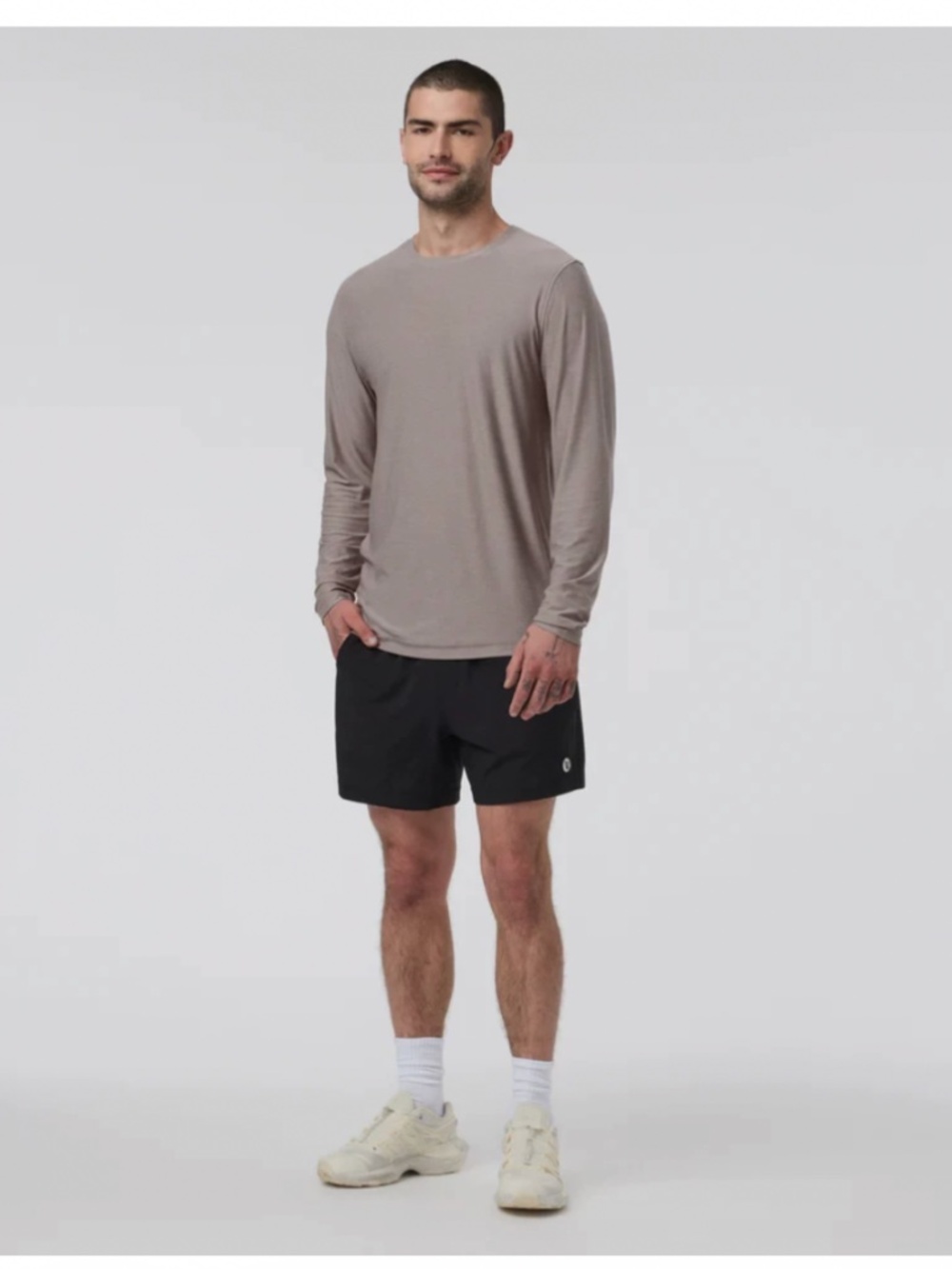 VUORI Men’s Long-Sleeve Strato Tech Tee Mocha Heather S  NWOT